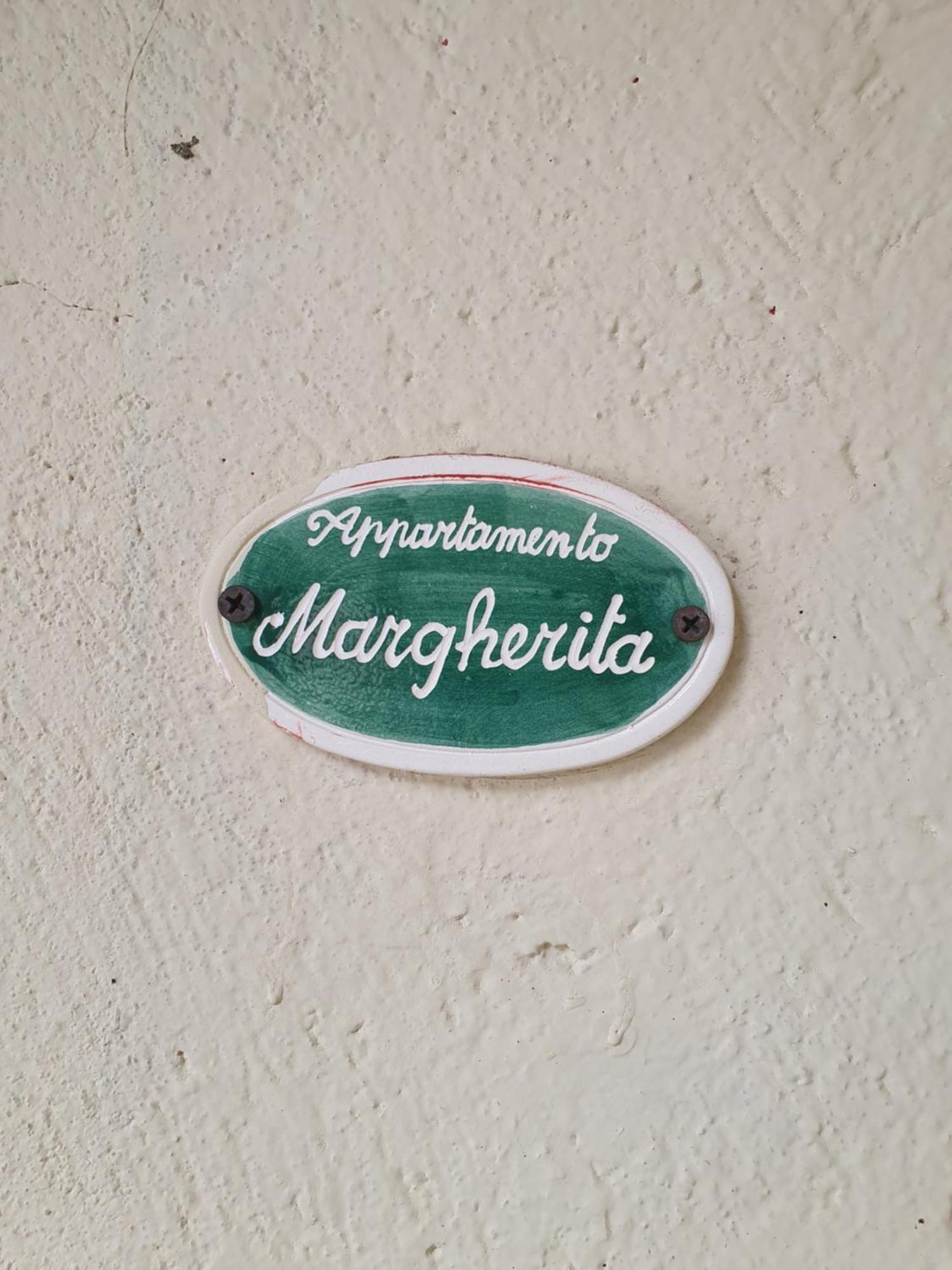 Appartamenti Vacanze E Camere Roccetta Fiorita Pettenasco Zimmer foto